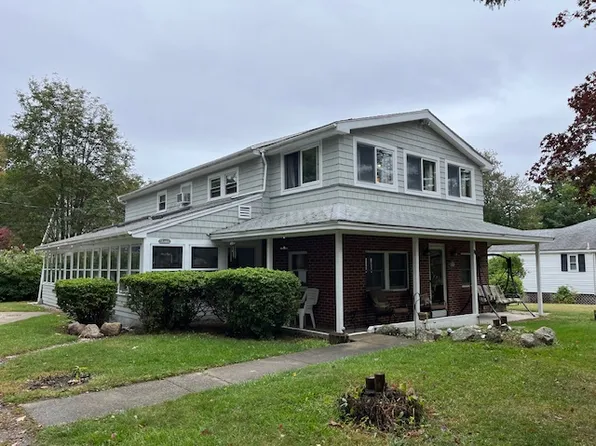 11 Oceanside Ave W, York, ME 03909