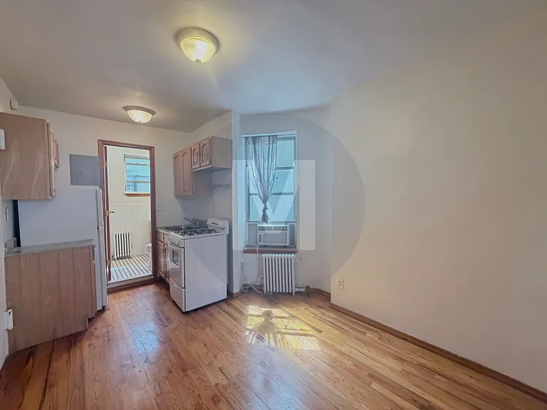341 E 76th St #5 — Photo 8