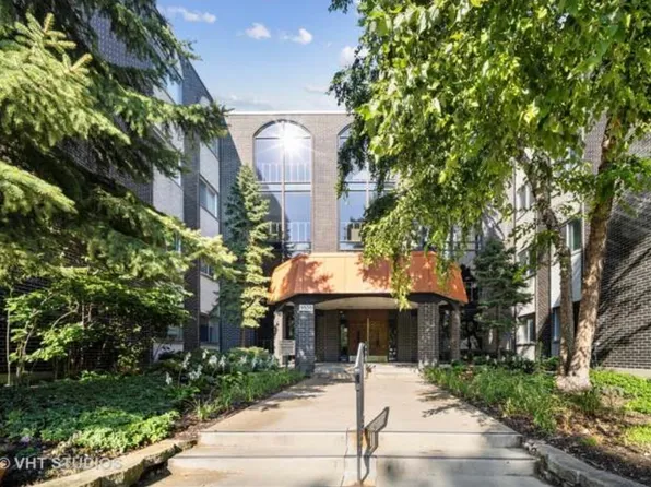 9530 Lamon Ave APT 407, Skokie, IL 60077