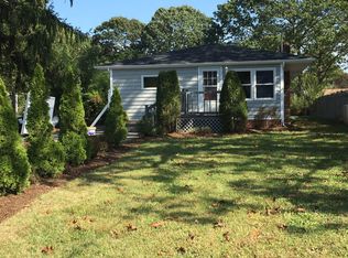 462 Starlight Dr, Shirley, NY 11967