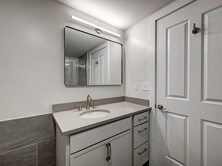 2059 Lafayette Rd #204 — Photo 34