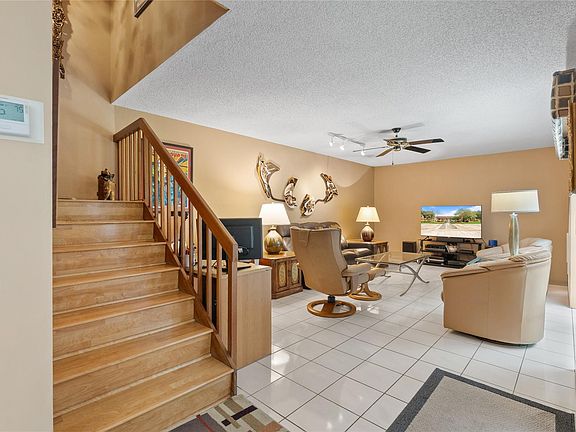 3rd image of 2555 Camelot Court