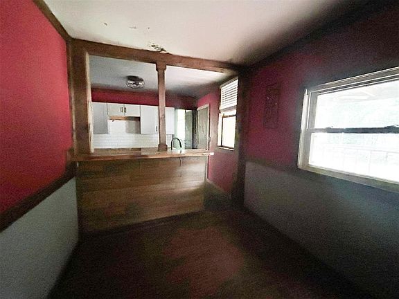 3rd image of 45 Sharon Rd
