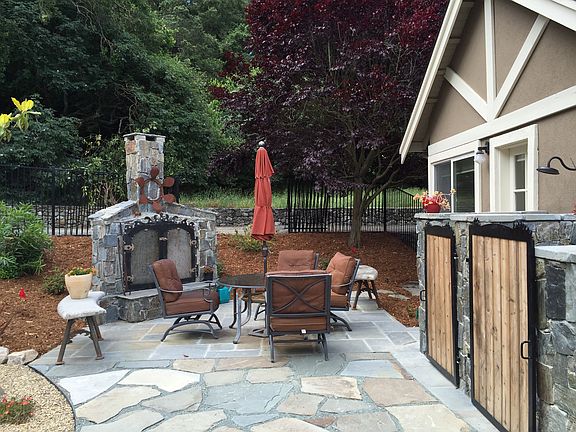 SIDE YARD FIREPLACE