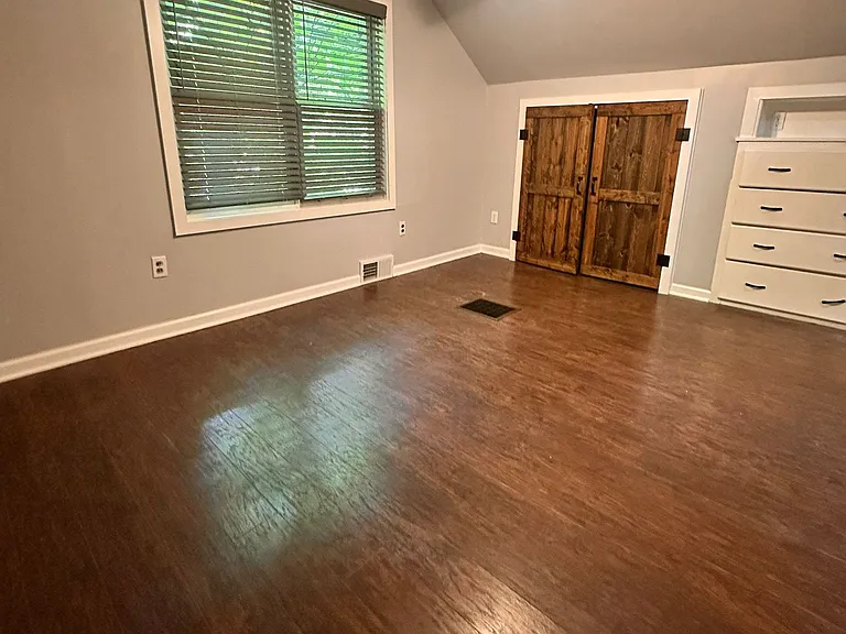 505 Gardendale St — Photo 14