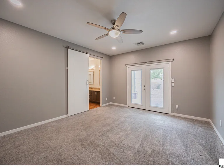 7111 S 21st Dr — Photo 13