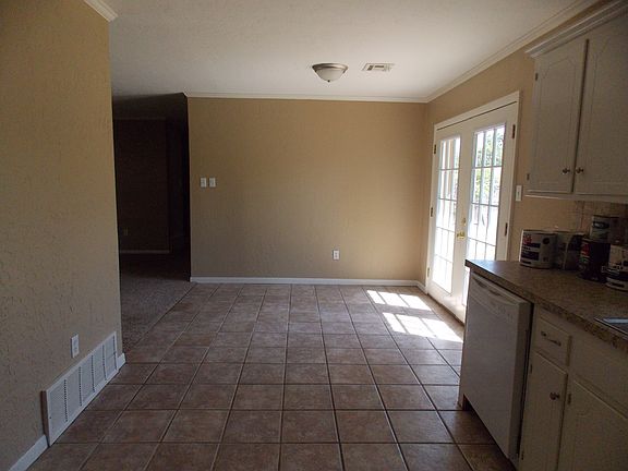 5th image of 4535 SE Avalon Ave