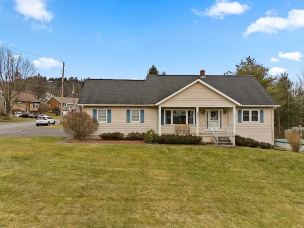 1120 Reynolds Rd, Johnson City, NY 13790