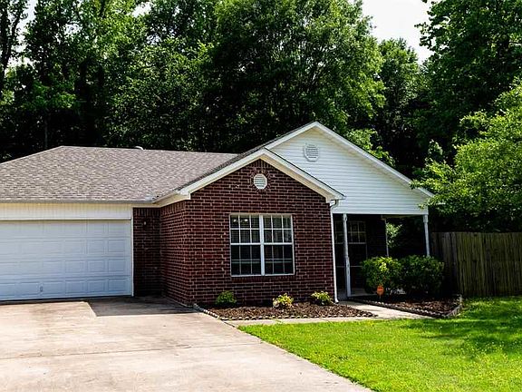 2nd image of 29 Shamsie Dr