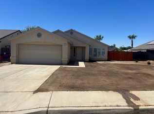 557 Tucker Ave, Sanger, CA 93657