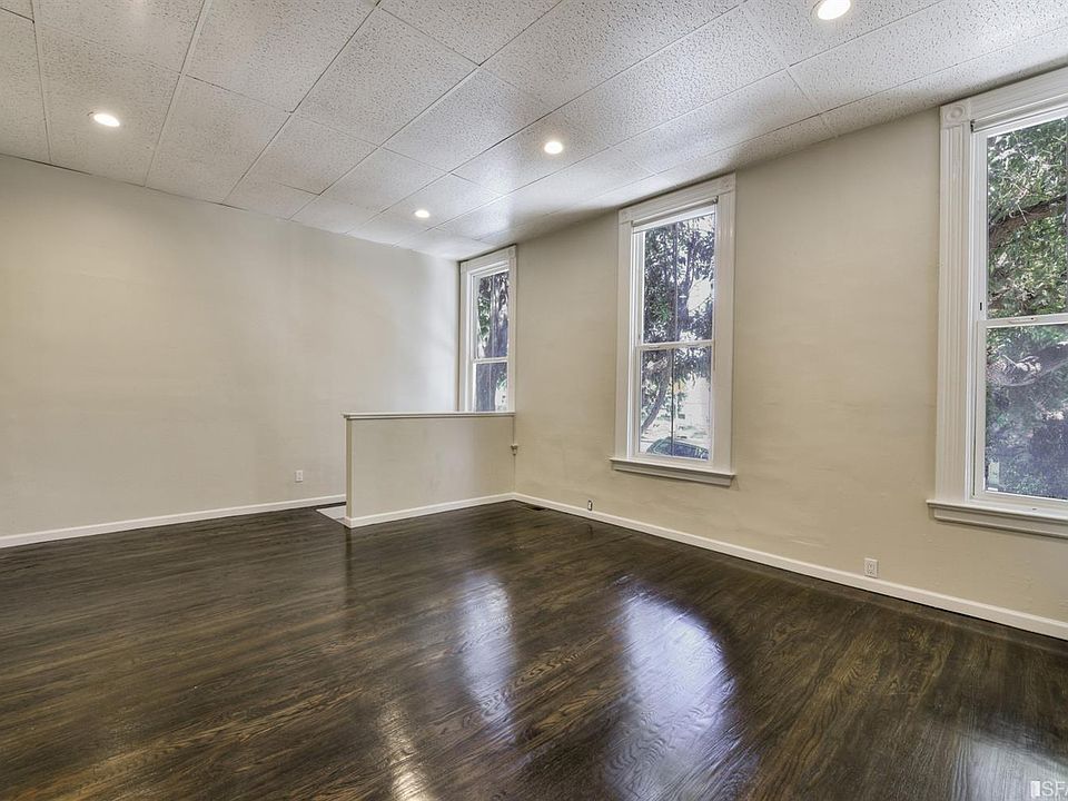 1st image of 3001 Market St