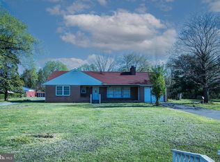 4167 Shepherdstown Rd, Martinsburg, WV 25404