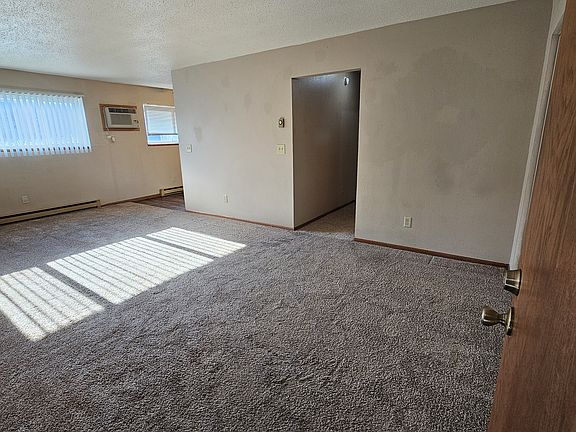 5th image of 530 5th St E APT 103