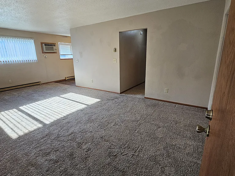 530 5th St E #103 — Photo 5