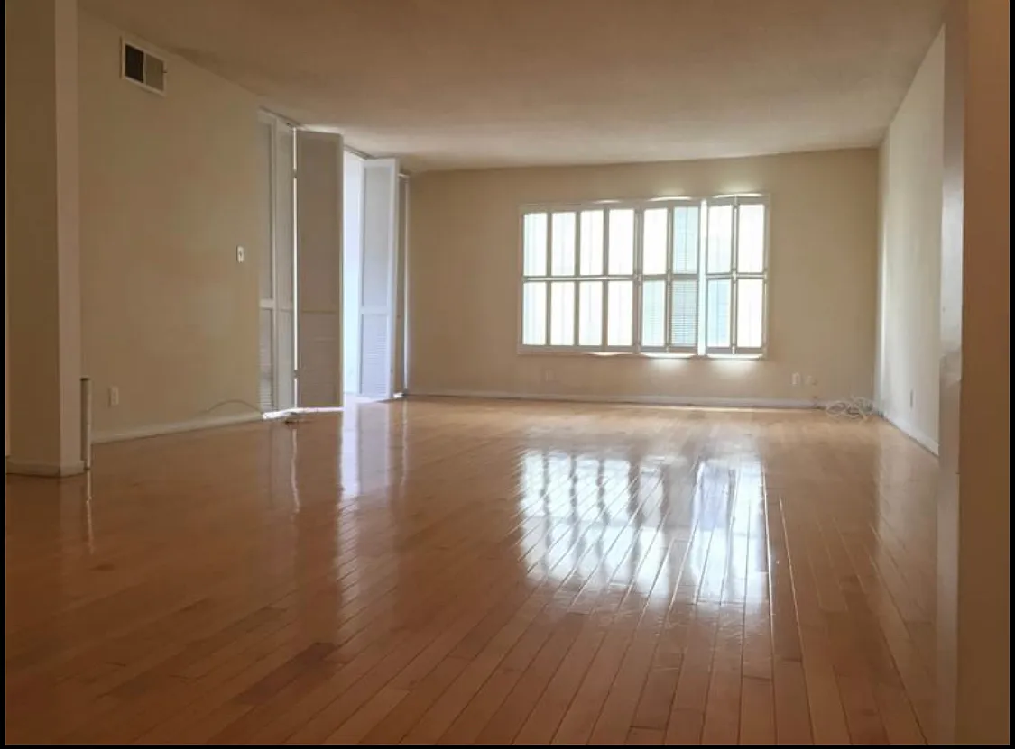 2 bed, 983 sqft, $2,850 — Photo 4