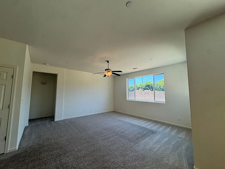 13333 Peach St — Photo 11