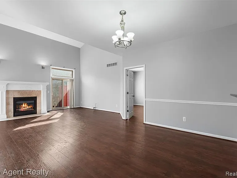 1066 Lorenzo Ct #1 — Photo 5