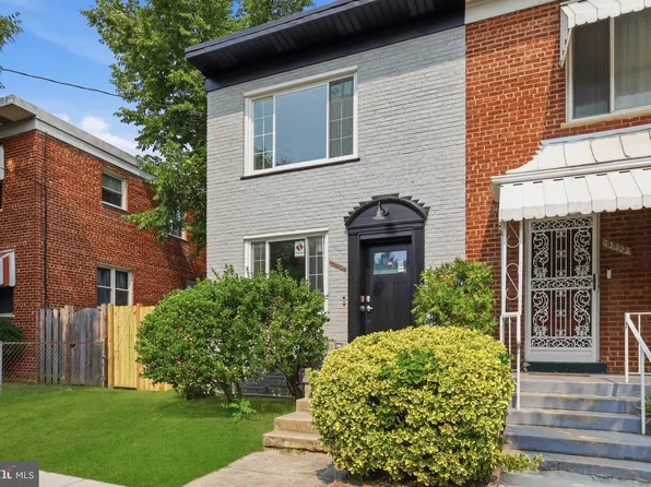 5005 Sargent Rd NE, Washington, DC 20017