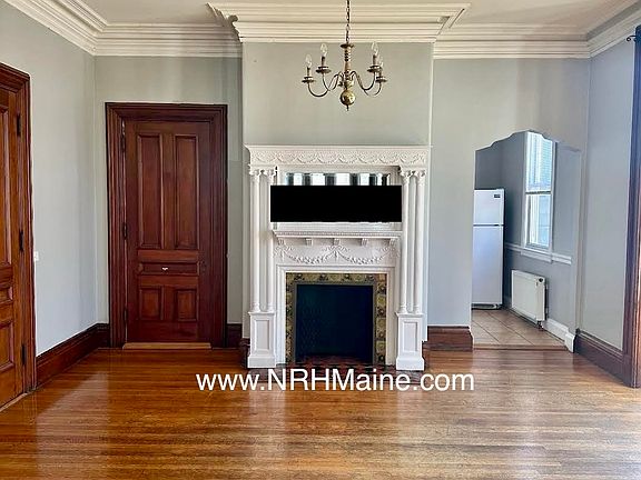 2nd image of 18 Laurel Ave #11370234