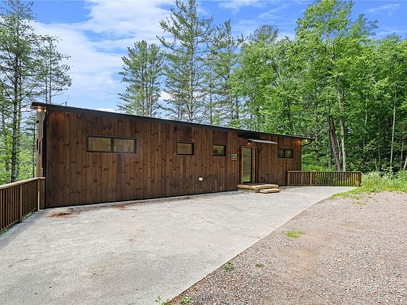 2nd image of 281 New River Farms Road