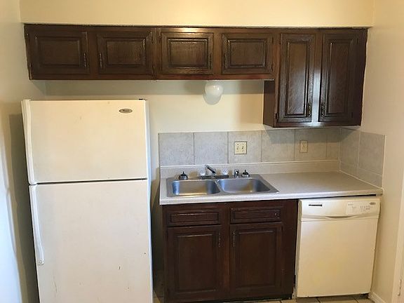 5th image of 613 N Betty Jo Dr APT C