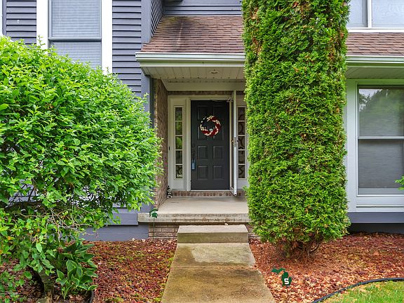 5th image of 2805 Shadow Wood Dr