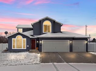 1606 N Rio Grande Ln, Greenacres, WA 99016