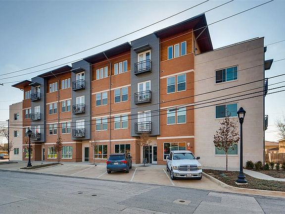 2nd image of 928 Travis Ave APT 406