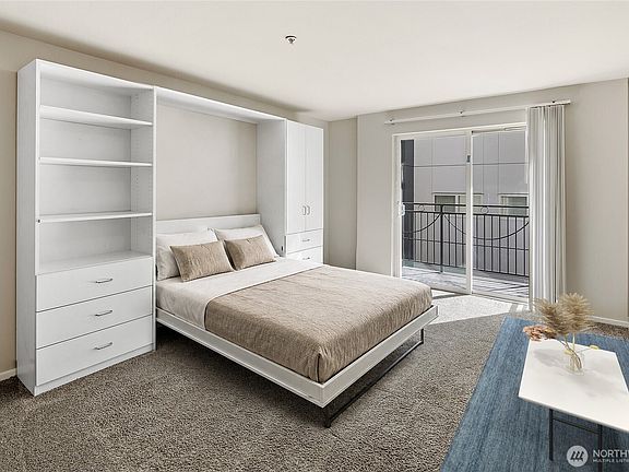 2nd image of 425 Vine Street #421