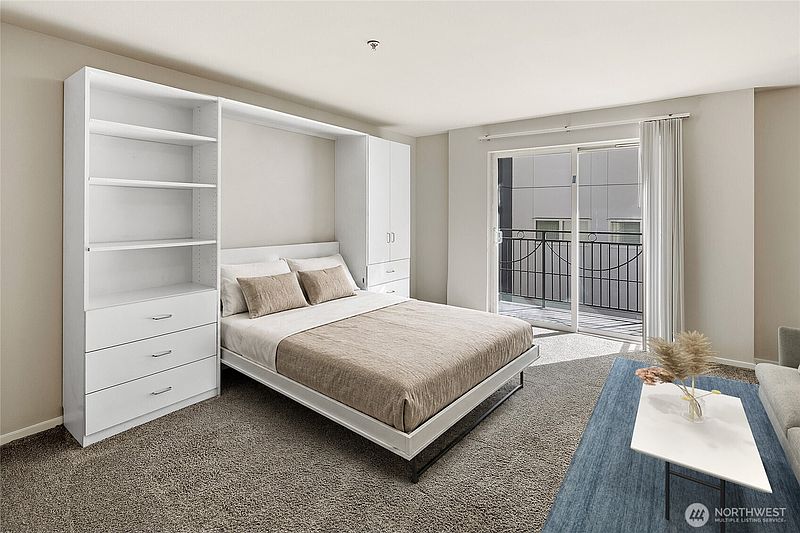 2nd image of 425 Vine Street #421