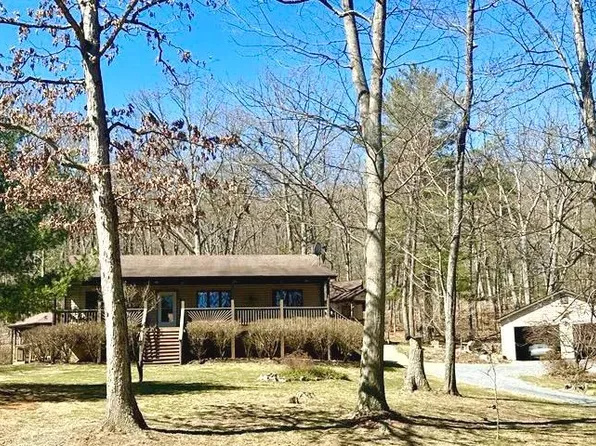 149 Pine Haven Dr, Augusta, WV 26704