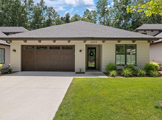 2033 Ottawa Beach Rd, Holland, MI 49424