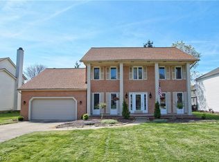 20263 Beechwood Ln, Strongsville, OH