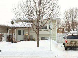 2823 18th STREET W, Saskatoon, SK S7M 4B1