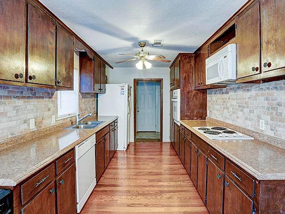 2nd image of 9011 Harvest Acres Dr #887