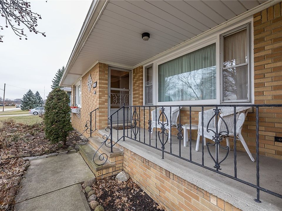 8475 Selwick Dr, Parma, OH 44129 Zillow