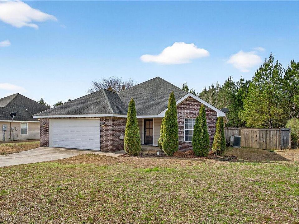 1st image of 16 Charleston Way