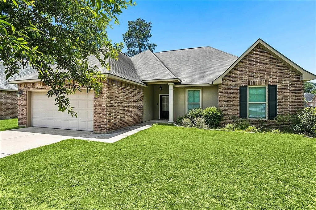 3 bed, 1718 sqft, $2,000 — Photo 1