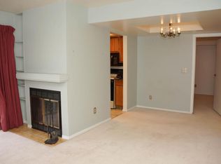 7252 Foxridge Cir #11-A, Anchorage, AK 99518