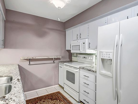 5th image of 14222 N THUNDERBIRD Boulevard