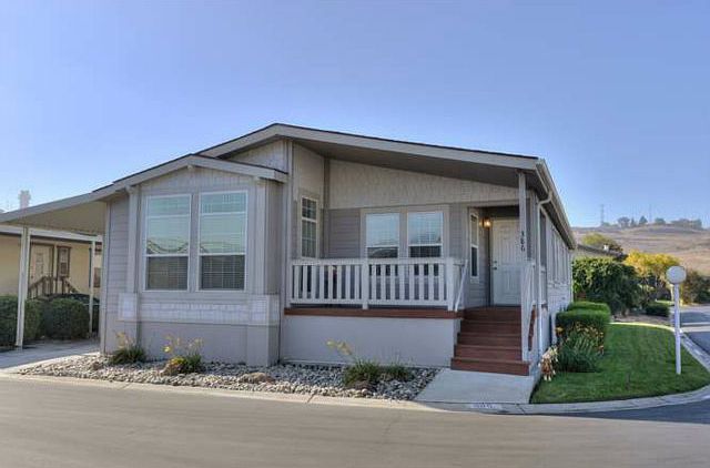 1st image of 386 Chateau La Salle Dr