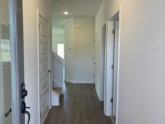 2nd image of 106 Sunflower Ln
