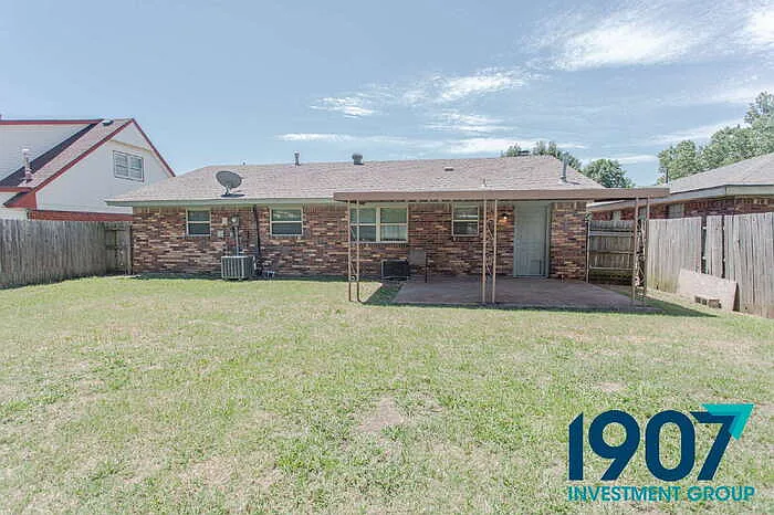 709 NW 16th St — Photo 29