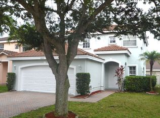 4054 Crescent Creek Dr, Pompano Beach, FL 33073