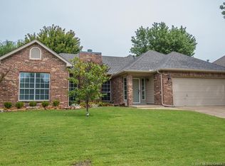 3704 W Hartford St, Broken Arrow, OK 74012
