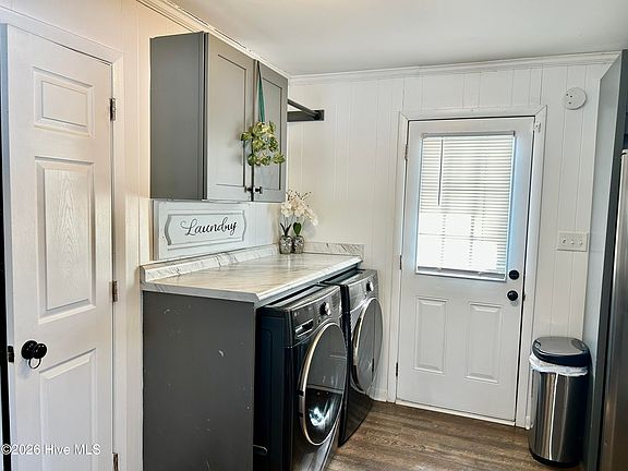 3rd image of 1005 Charlie Watts Road