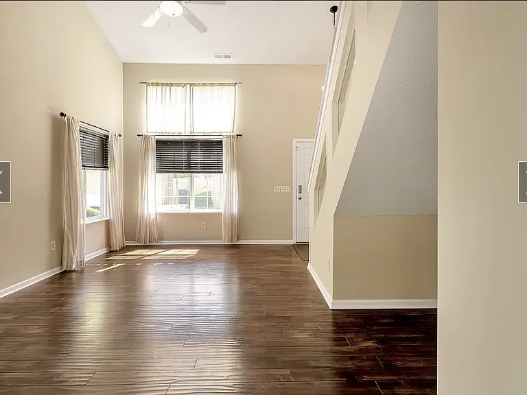 548 Scotch Pine Dr — Photo 3