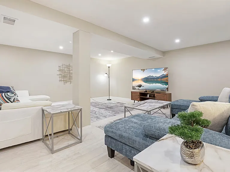 7648 Kenneth Ave — Photo 23