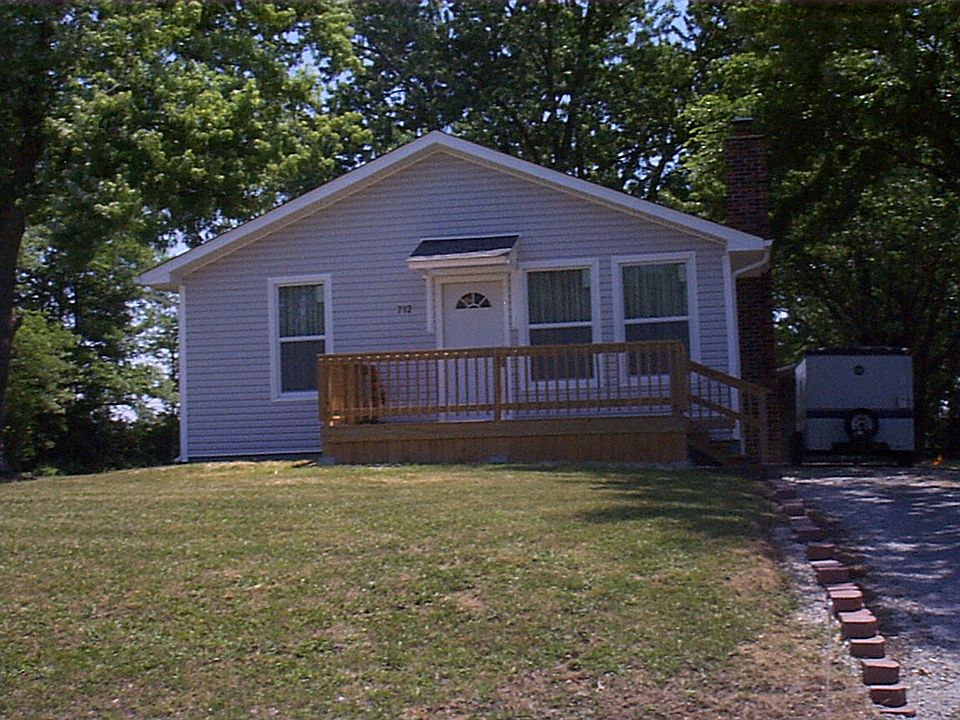 1st image of 712 Gaylord Dr