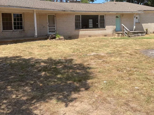 201 W Cross St, Mount Pleasant, TX 75455